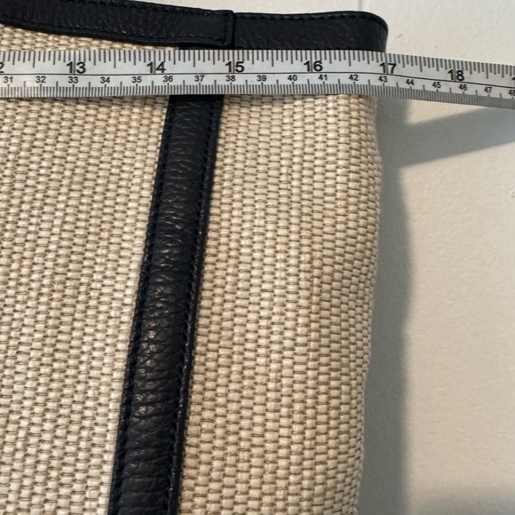 Chic Black and Cream Tote with Sturdy Handles - Picture 10 of 12